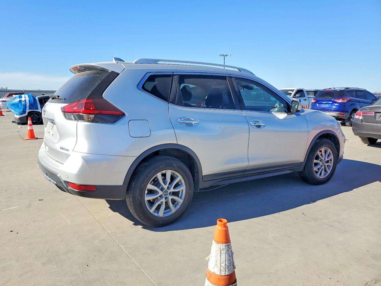 2020 NISSAN ROGUE S photo 3