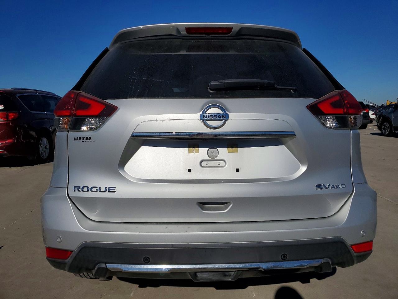 2020 NISSAN ROGUE S photo 6