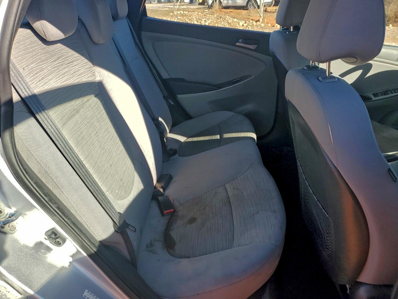 2017 HYUNDAI ACCENT SE photo 10