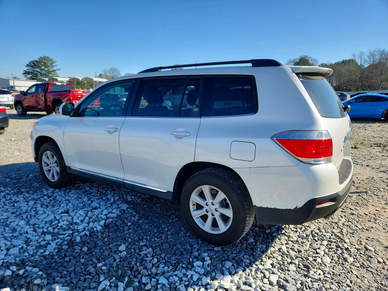 2013 TOYOTA HIGHLANDER BASE photo 2