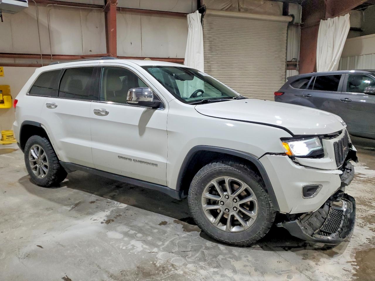 2015 JEEP GRAND CHEROKEE LIMITED photo 4