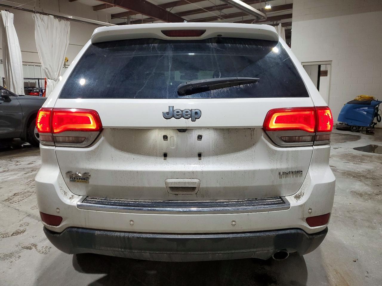 2015 JEEP GRAND CHEROKEE LIMITED photo 6