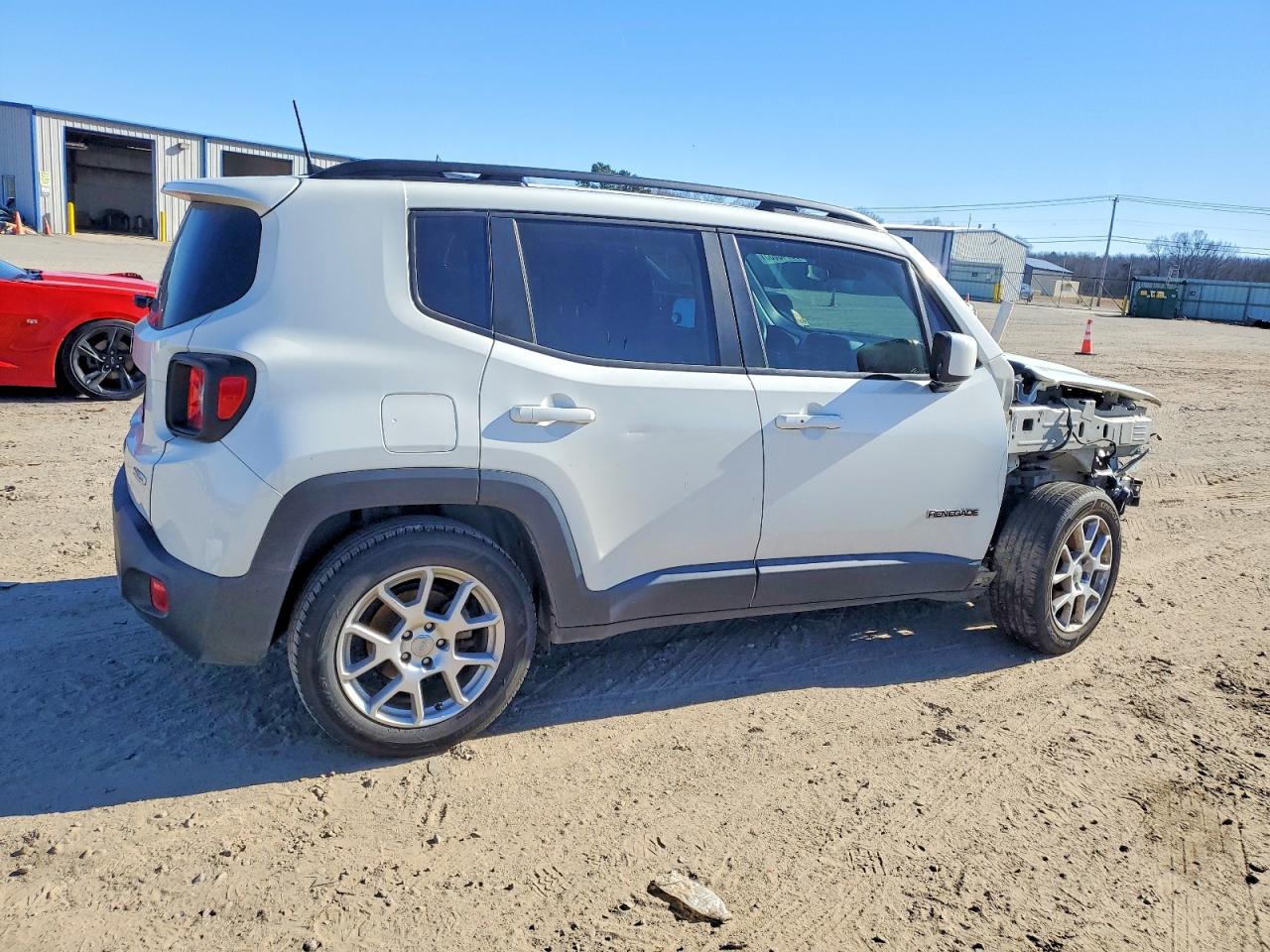 2019 JEEP RENEGADE LATITUDE photo 3