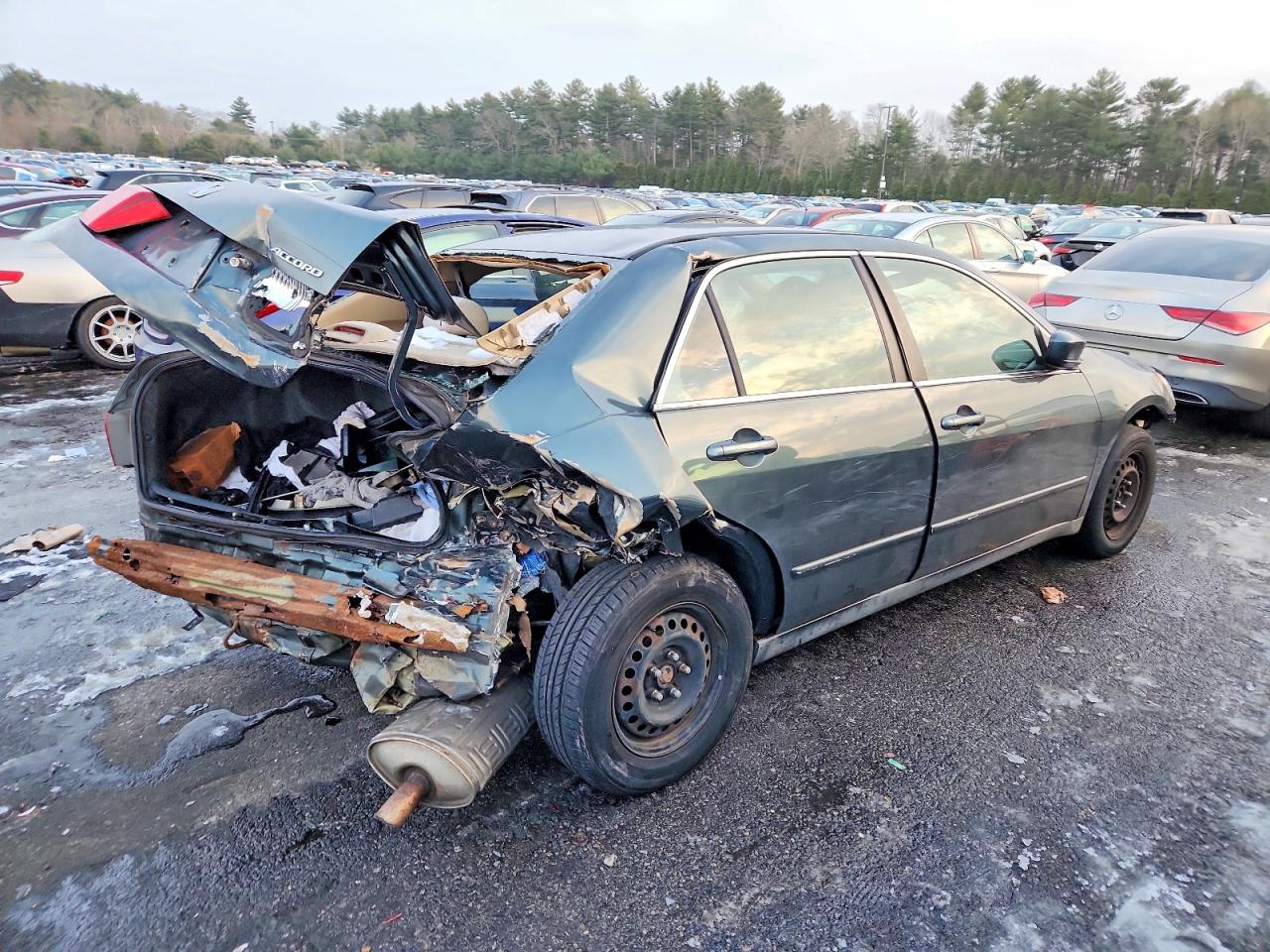 2005 HONDA ACCORD LX photo 3