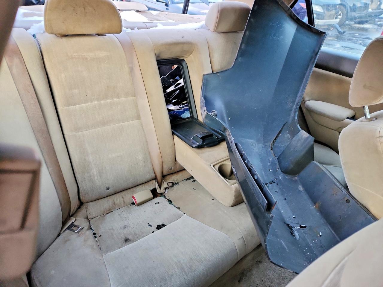 2005 HONDA ACCORD LX photo 10