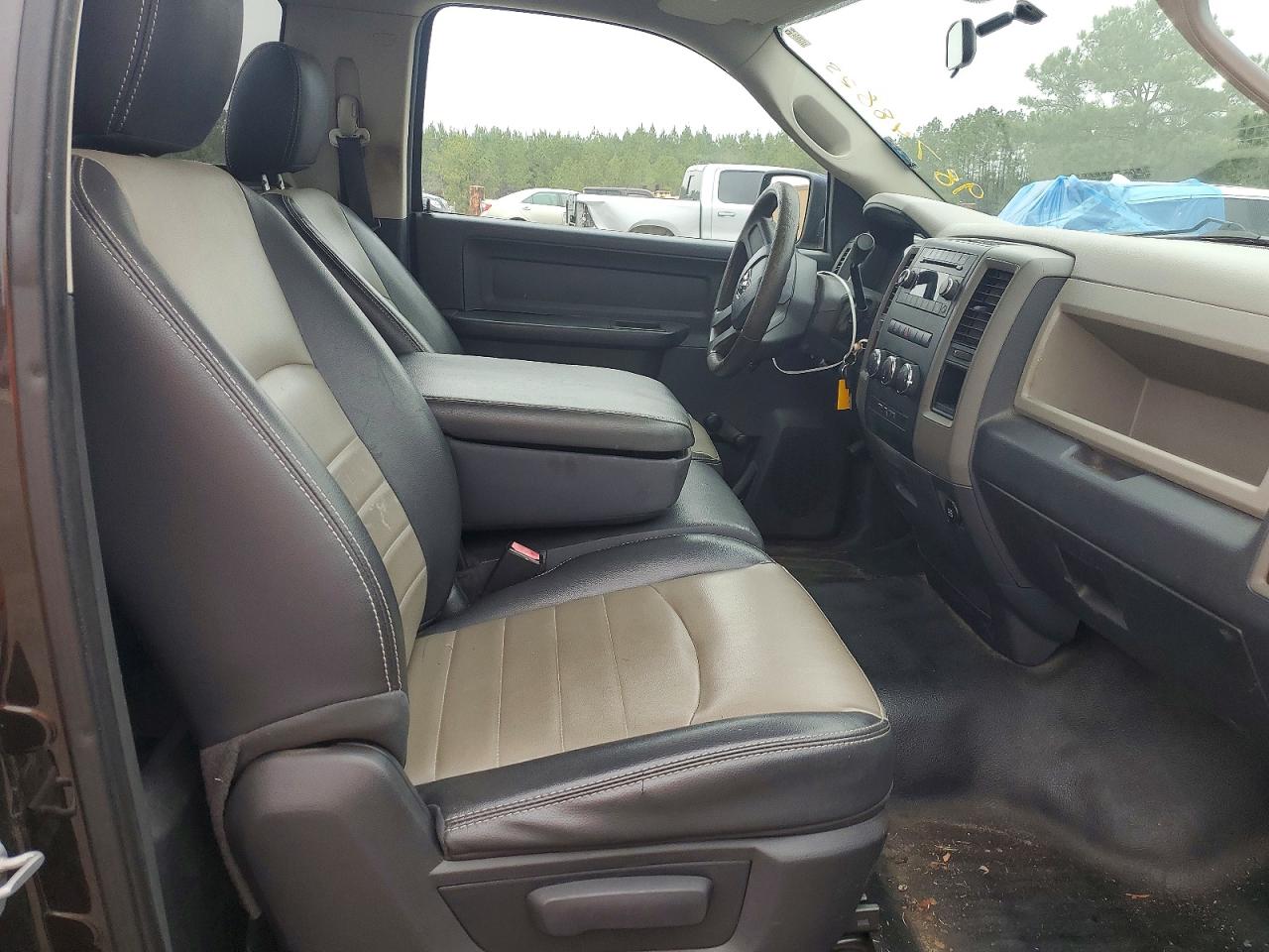 2011 DODGE RAM 1500 photo 10