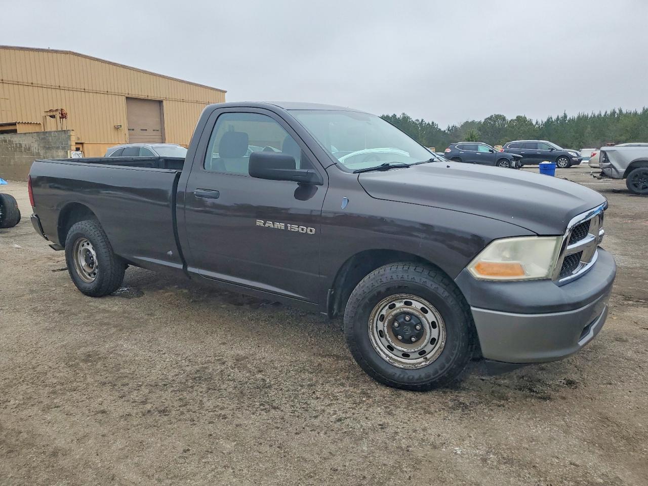 2011 DODGE RAM 1500 photo 4