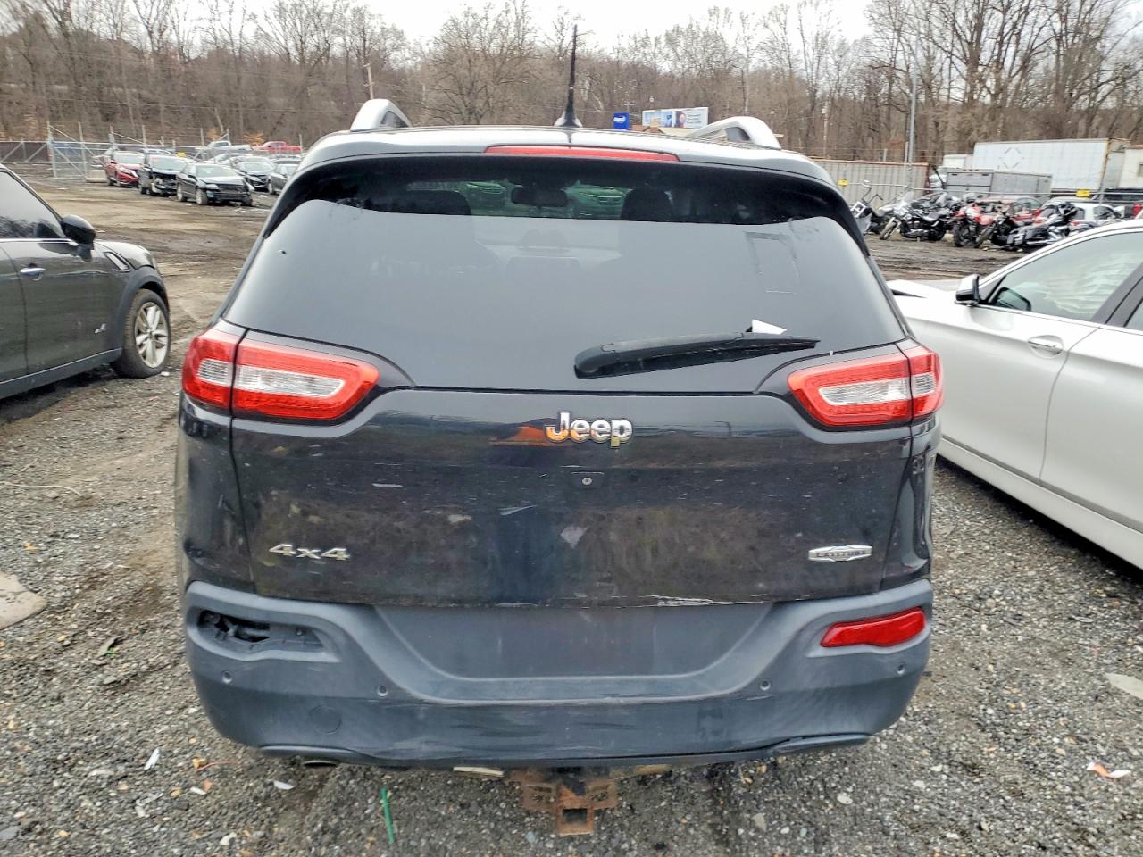 2015 JEEP CHEROKEE LATITUDE photo 6