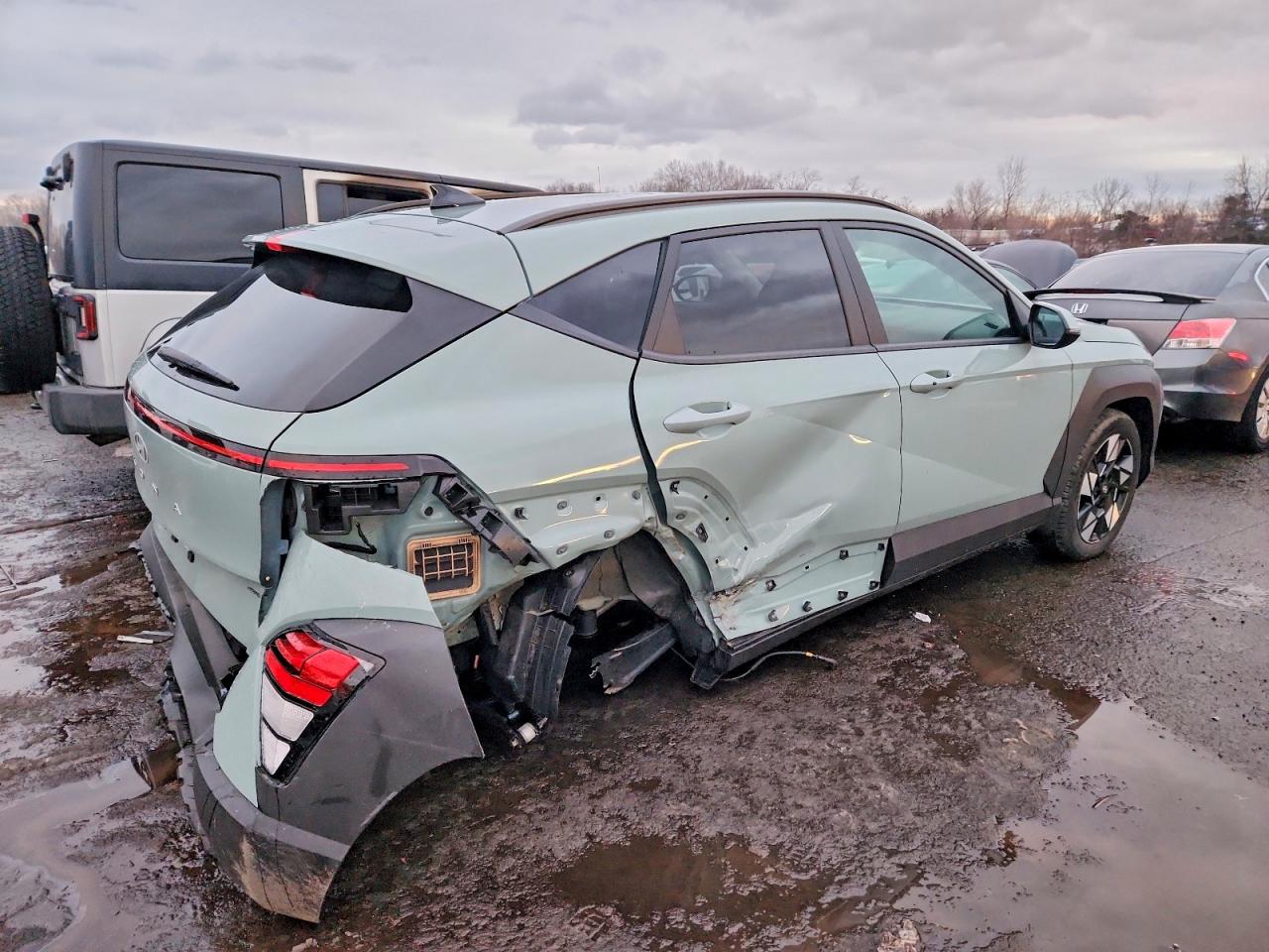2025 HYUNDAI KONA SEL photo 3