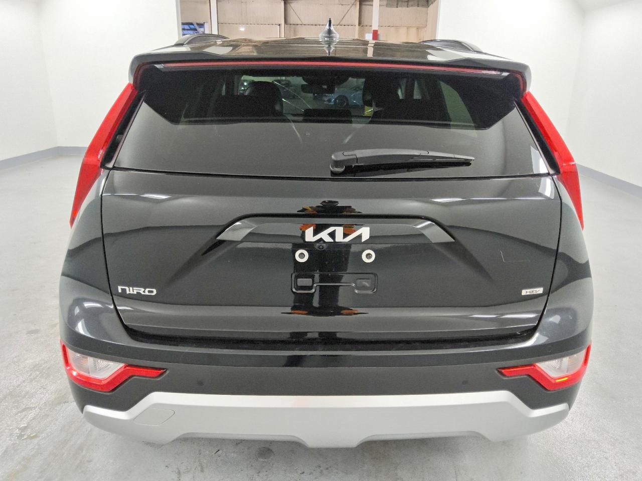 2025 KIA NIRO EX photo 6