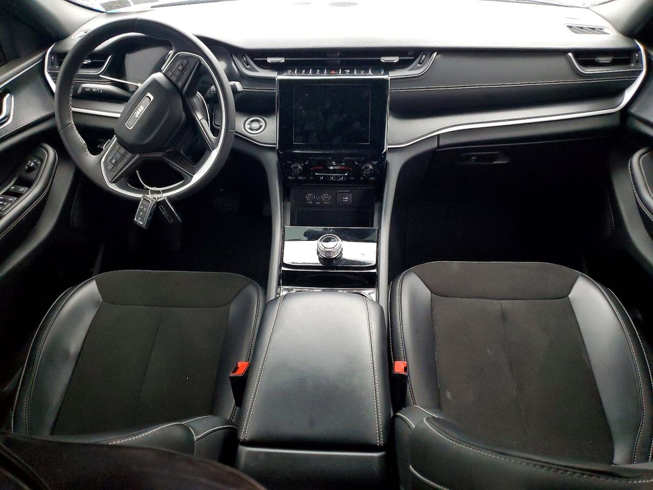 2023 JEEP GRAND CHEROKEE LAREDO photo 8