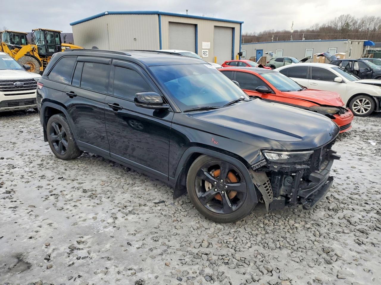 2023 JEEP GRAND CHEROKEE LAREDO photo 4
