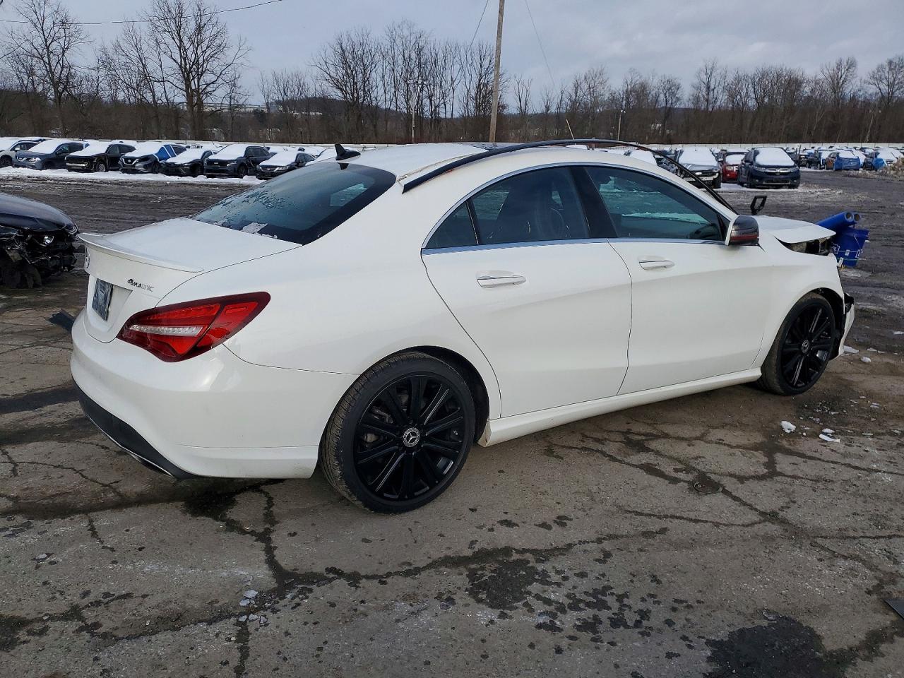 2018 MERCEDES-BENZ CLA 250 4MATIC photo 3