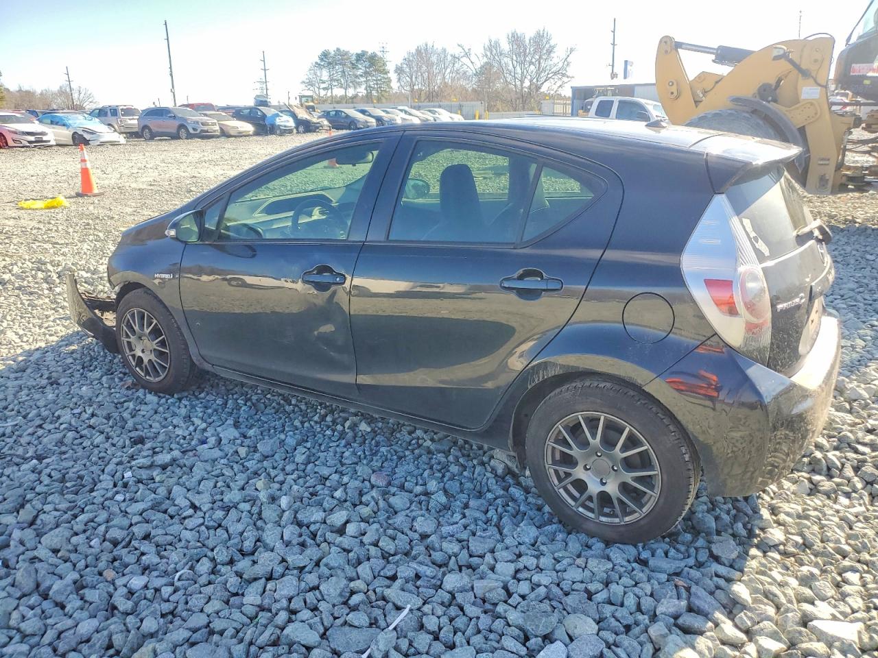 2013 TOYOTA PRIUS C photo 3