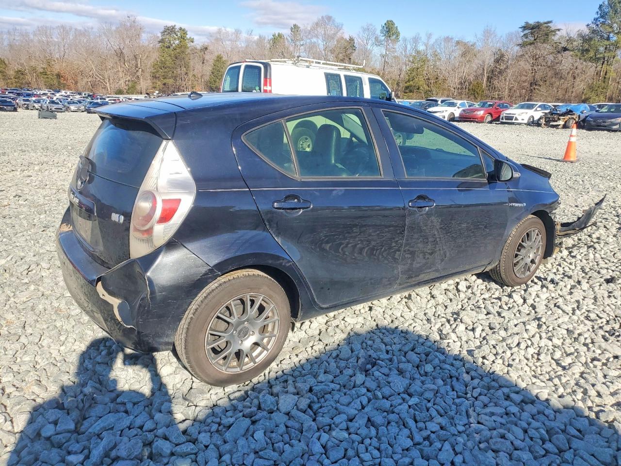 2013 TOYOTA PRIUS C photo 5