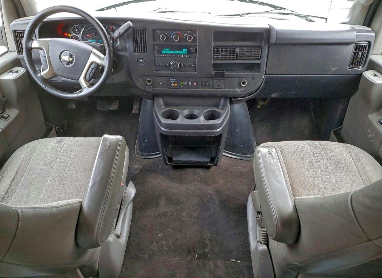 2019 CHEVROLET EXPRESS G3500 LT photo 8