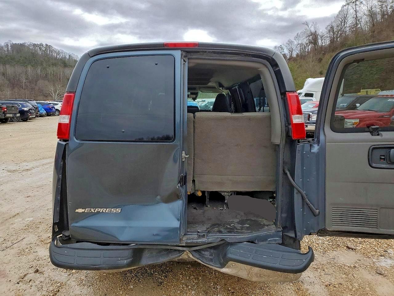 2019 CHEVROLET EXPRESS G3500 LT photo 10