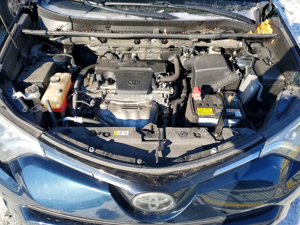 2018 TOYOTA RAV4 LE photo 12
