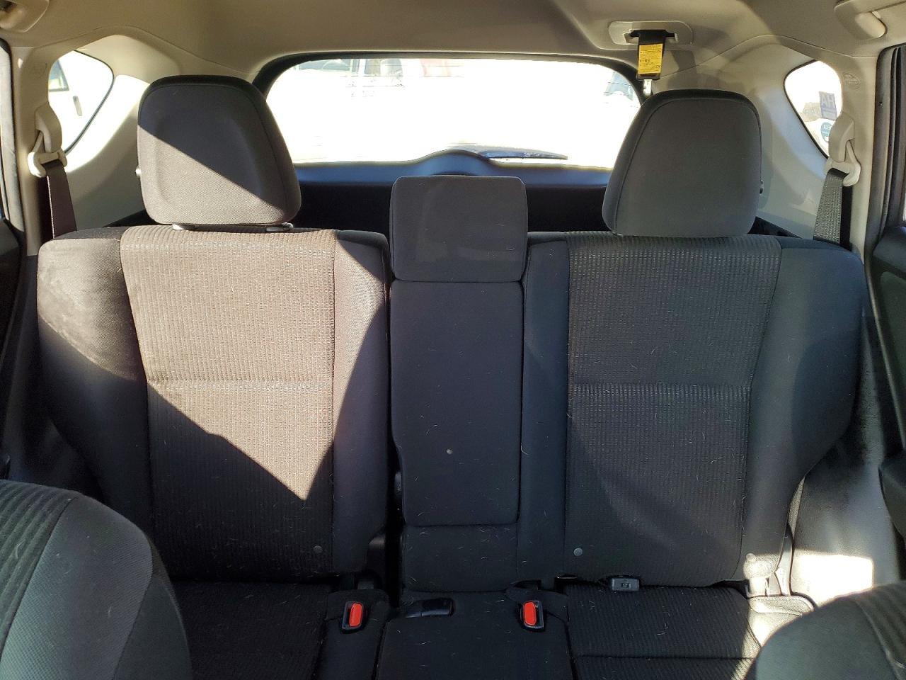 2018 TOYOTA RAV4 LE photo 10
