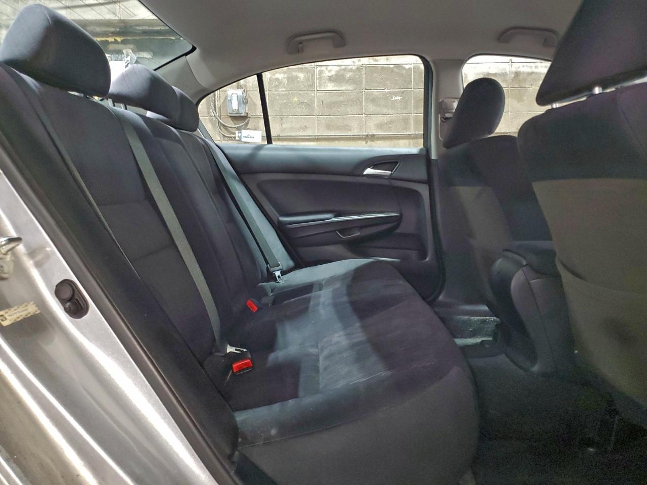 2012 HONDA ACCORD LX photo 28