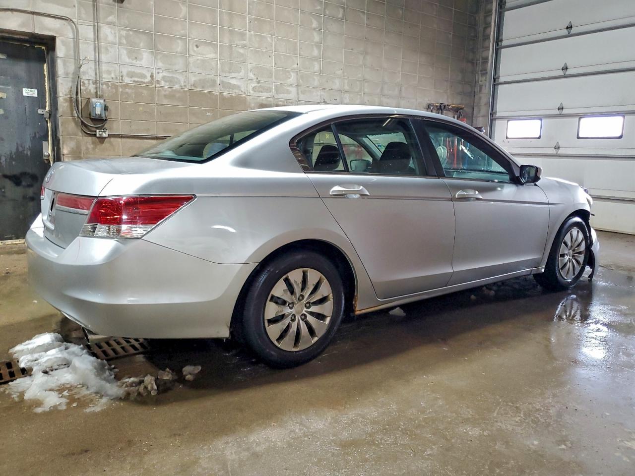 2012 HONDA ACCORD LX photo 7