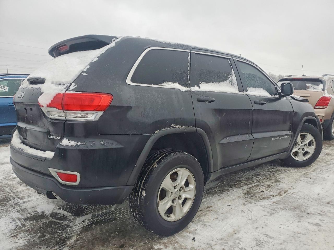2016 JEEP GRAND CHEROKEE LAREDO photo 3