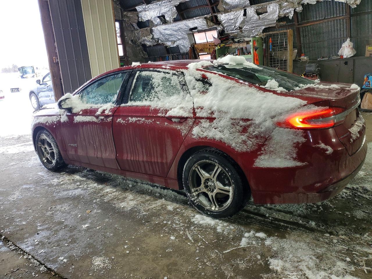 2017 FORD FUSION SE HYBRID photo 2