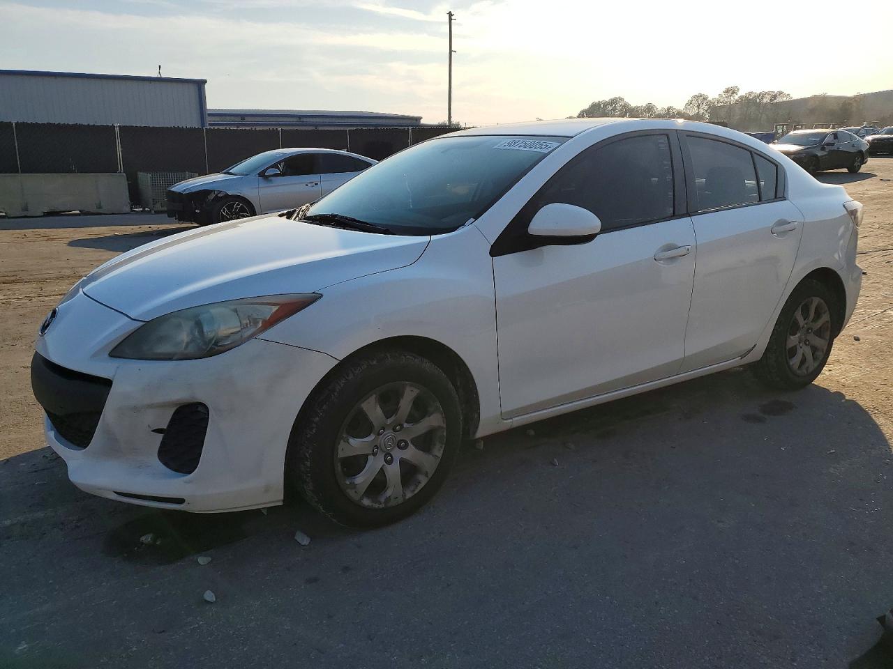 2013 MAZDA 3
