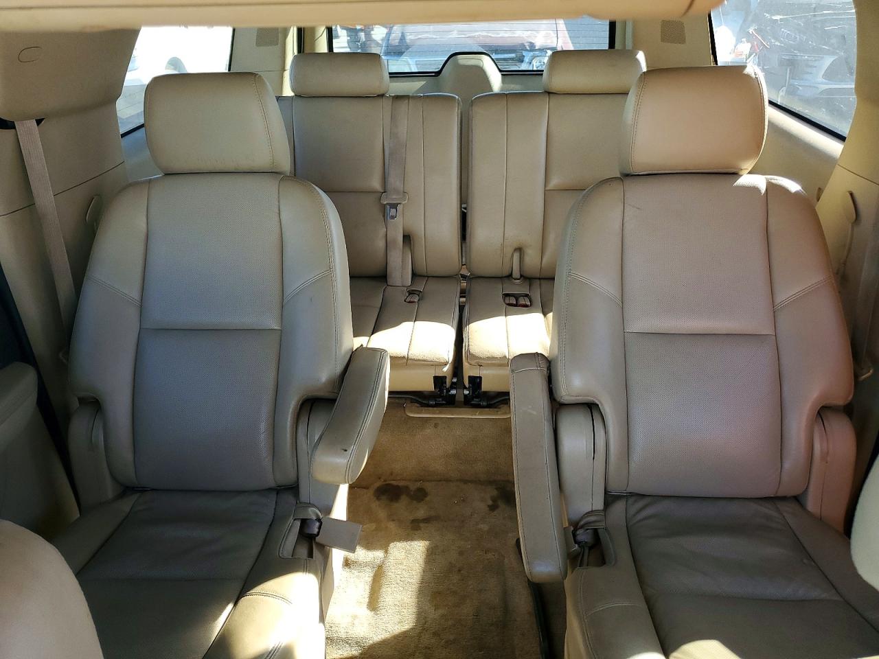 2011 GMC YUKON XL DENALI photo 10