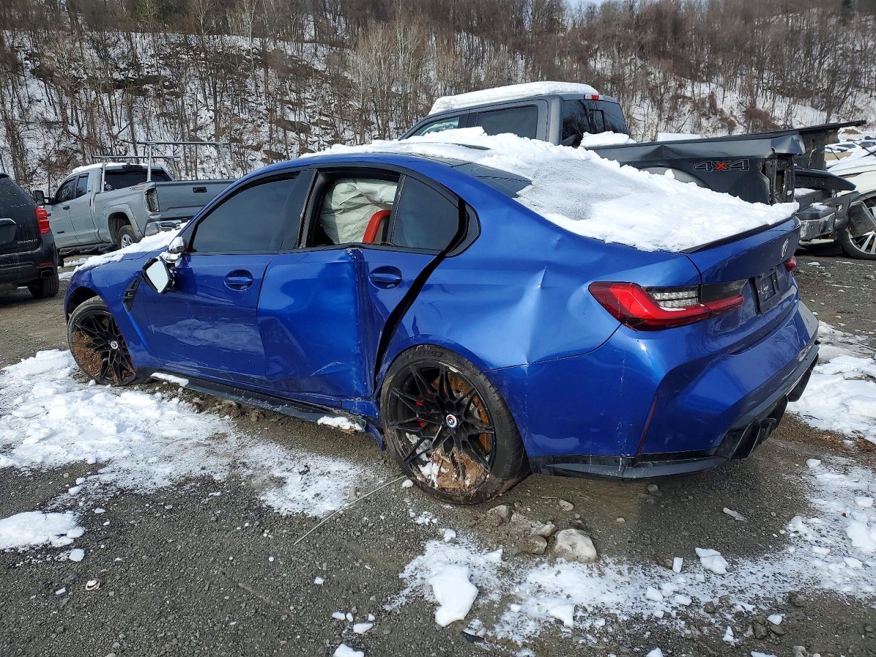 2022 BMW M3 COMPETITION photo 3