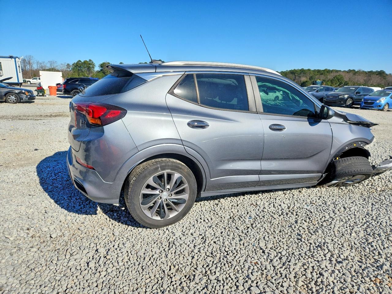 2020 BUICK ENCORE GX PREFERRED photo 3