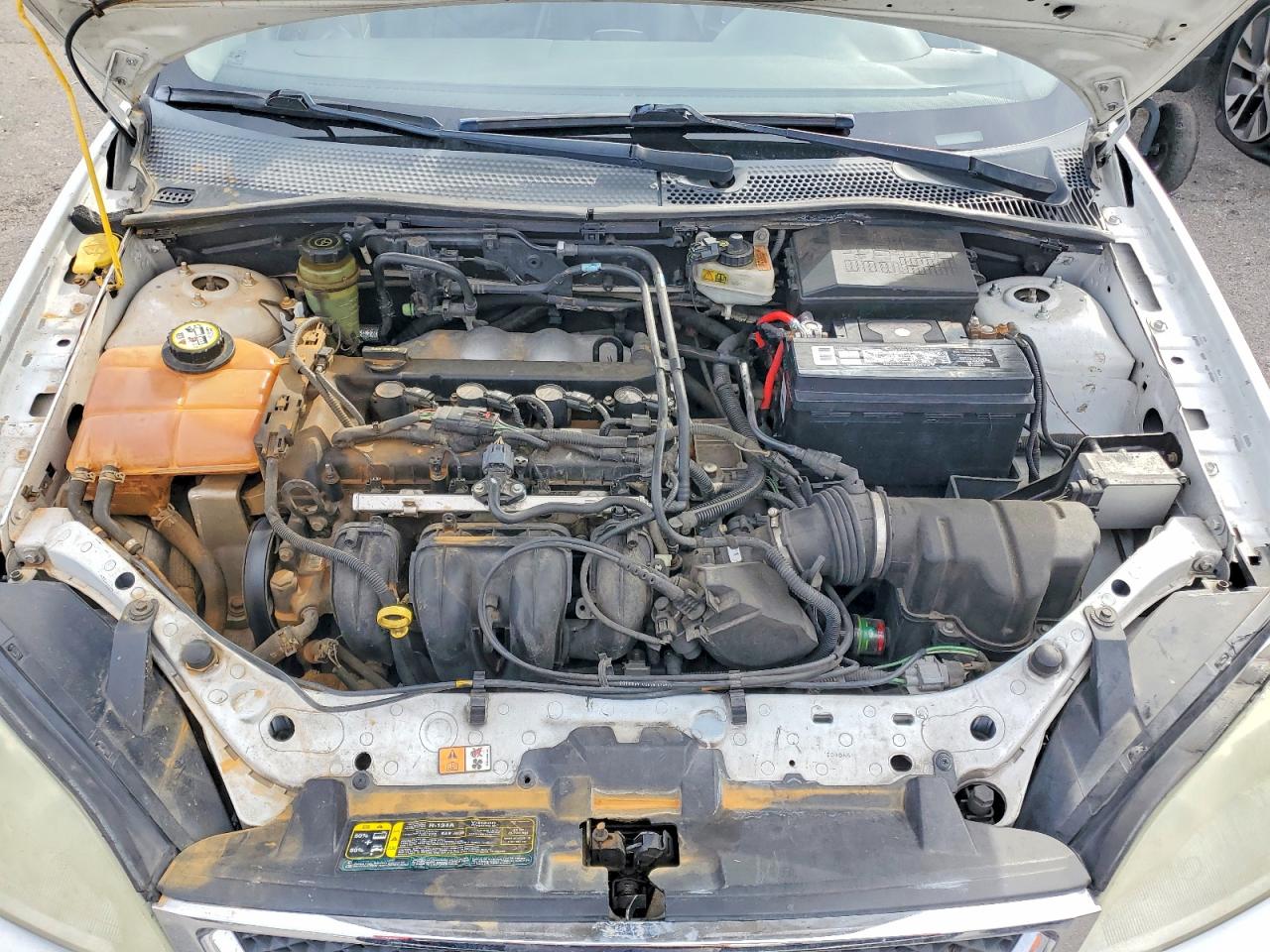 2005 FORD FOCUS ZX4 photo 11