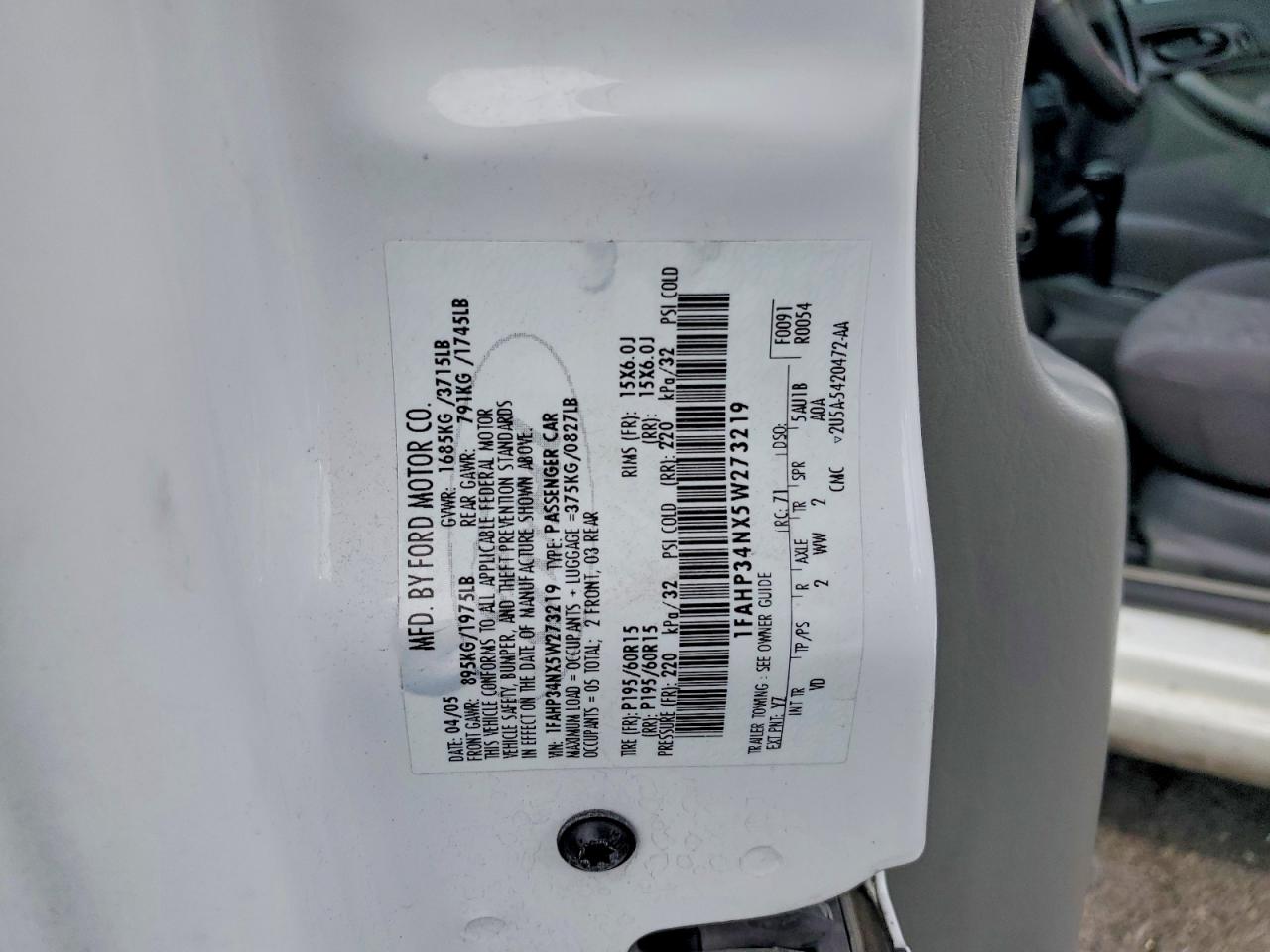 2005 FORD FOCUS ZX4 photo 12