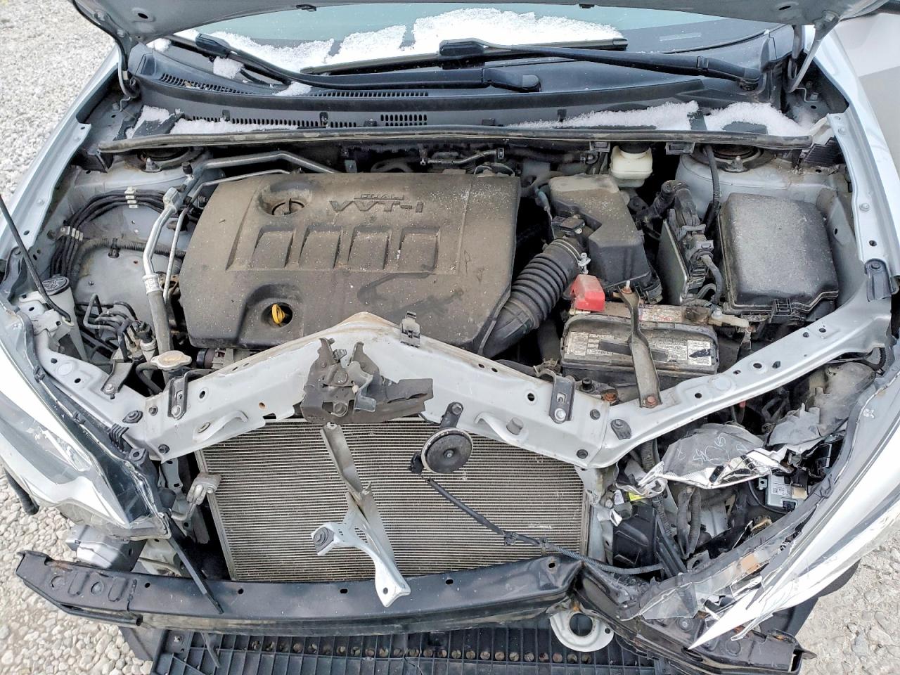 2014 TOYOTA COROLLA L photo 11