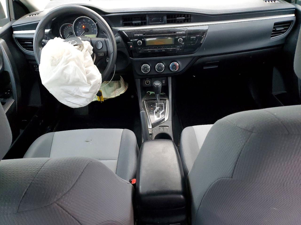 2014 TOYOTA COROLLA L photo 8