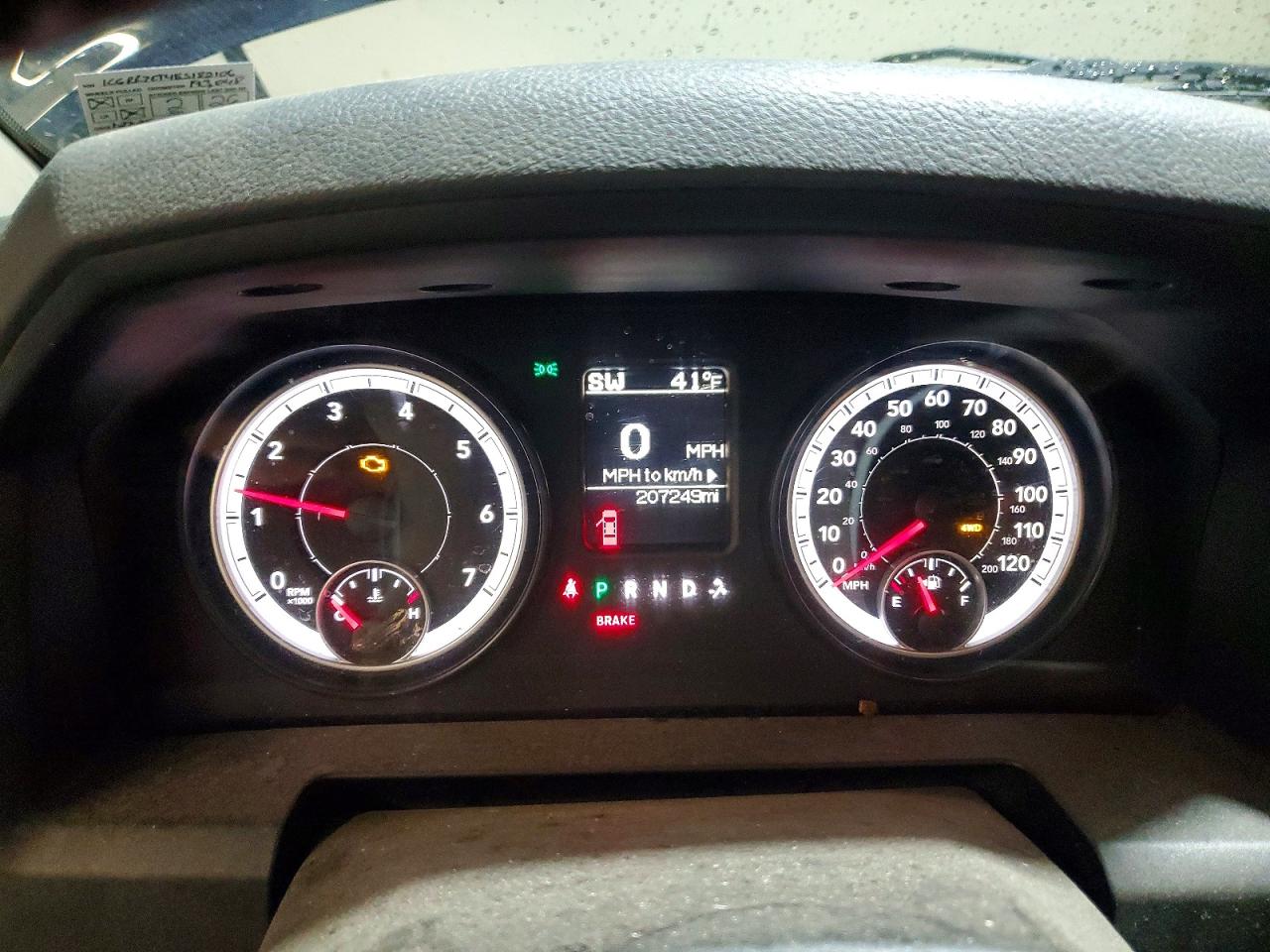 2014 RAM 1500 SLT photo 25