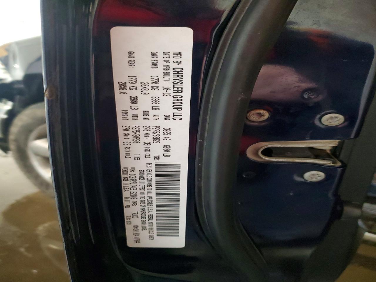 2014 RAM 1500 SLT photo 34