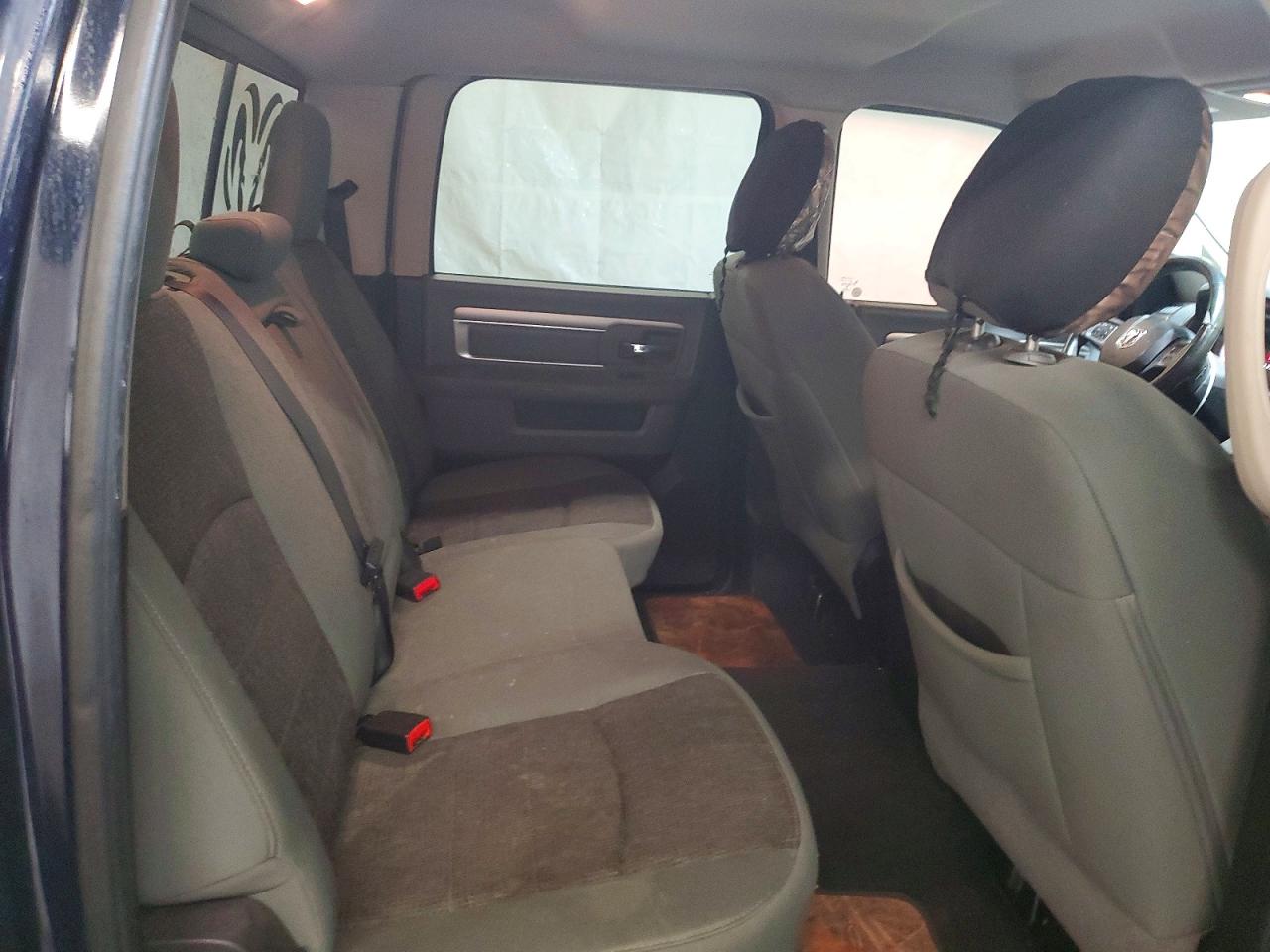 2014 RAM 1500 SLT photo 28