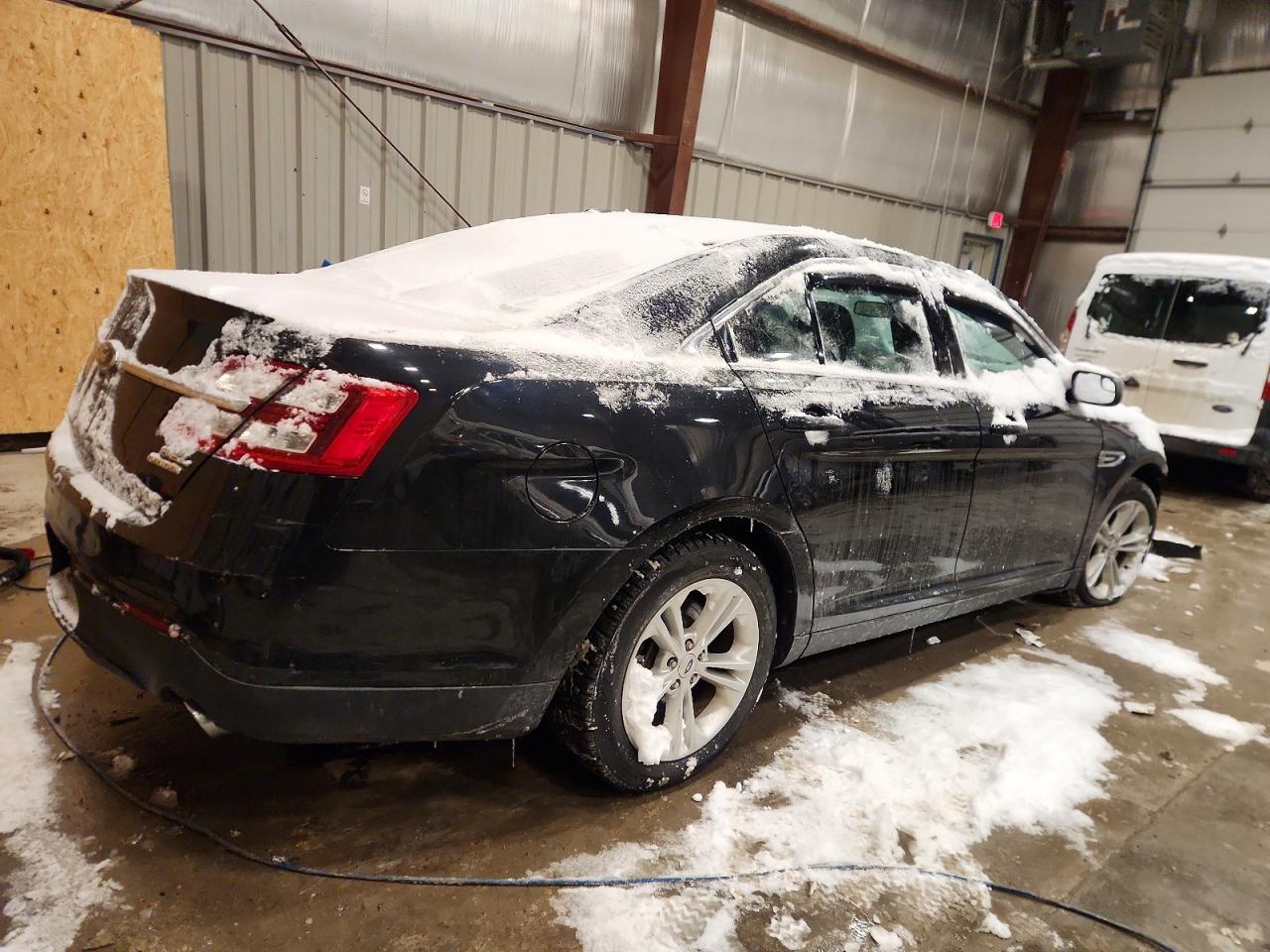 2014 FORD TAURUS SEL photo 3