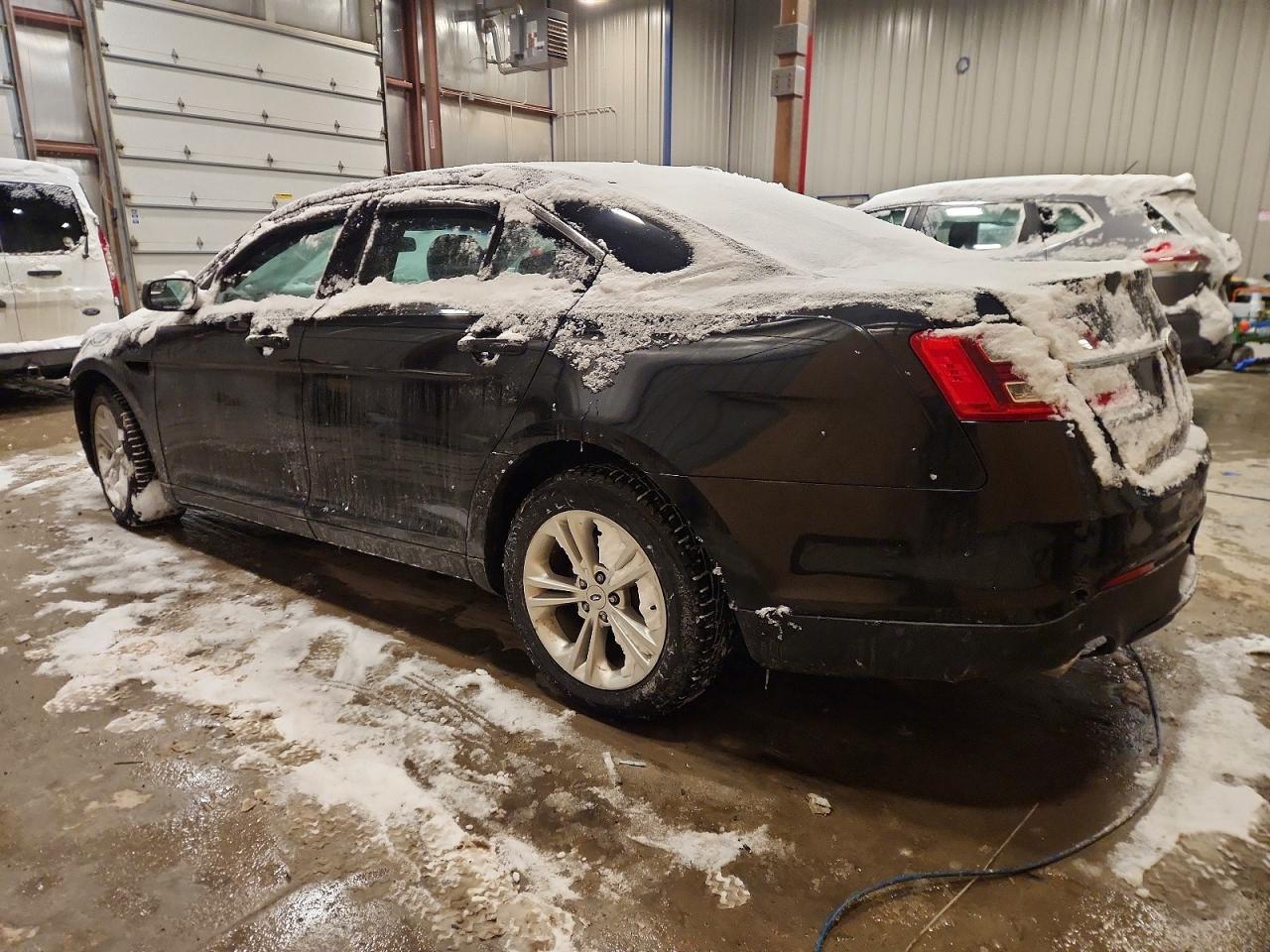 2014 FORD TAURUS SEL photo 2
