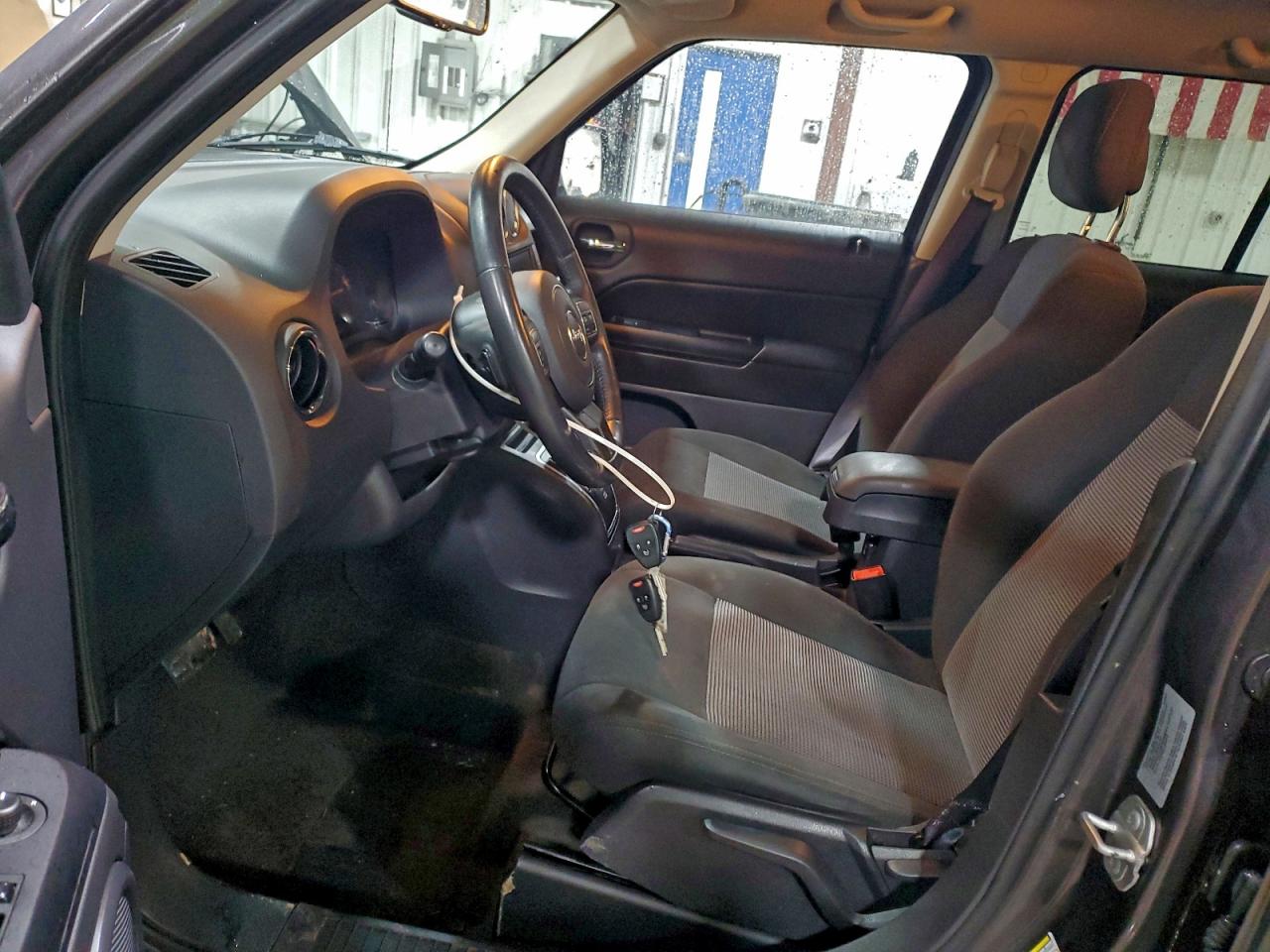 2017 JEEP PATRIOT LATITUDE photo 7