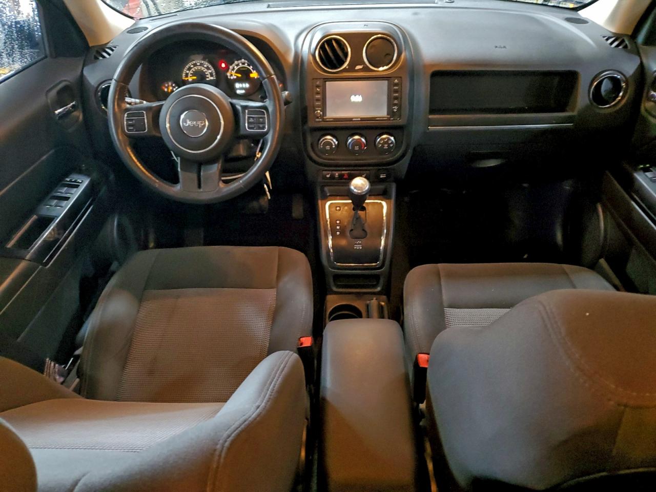2017 JEEP PATRIOT LATITUDE photo 8
