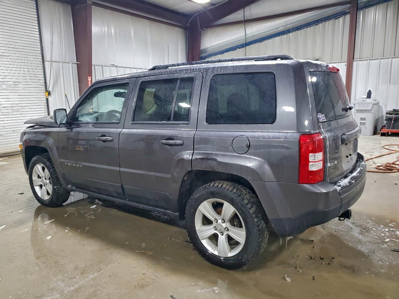 2017 JEEP PATRIOT LATITUDE photo 2
