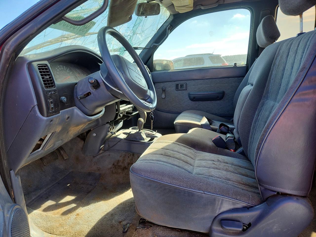1998 TOYOTA TACOMA XTRACAB photo 13