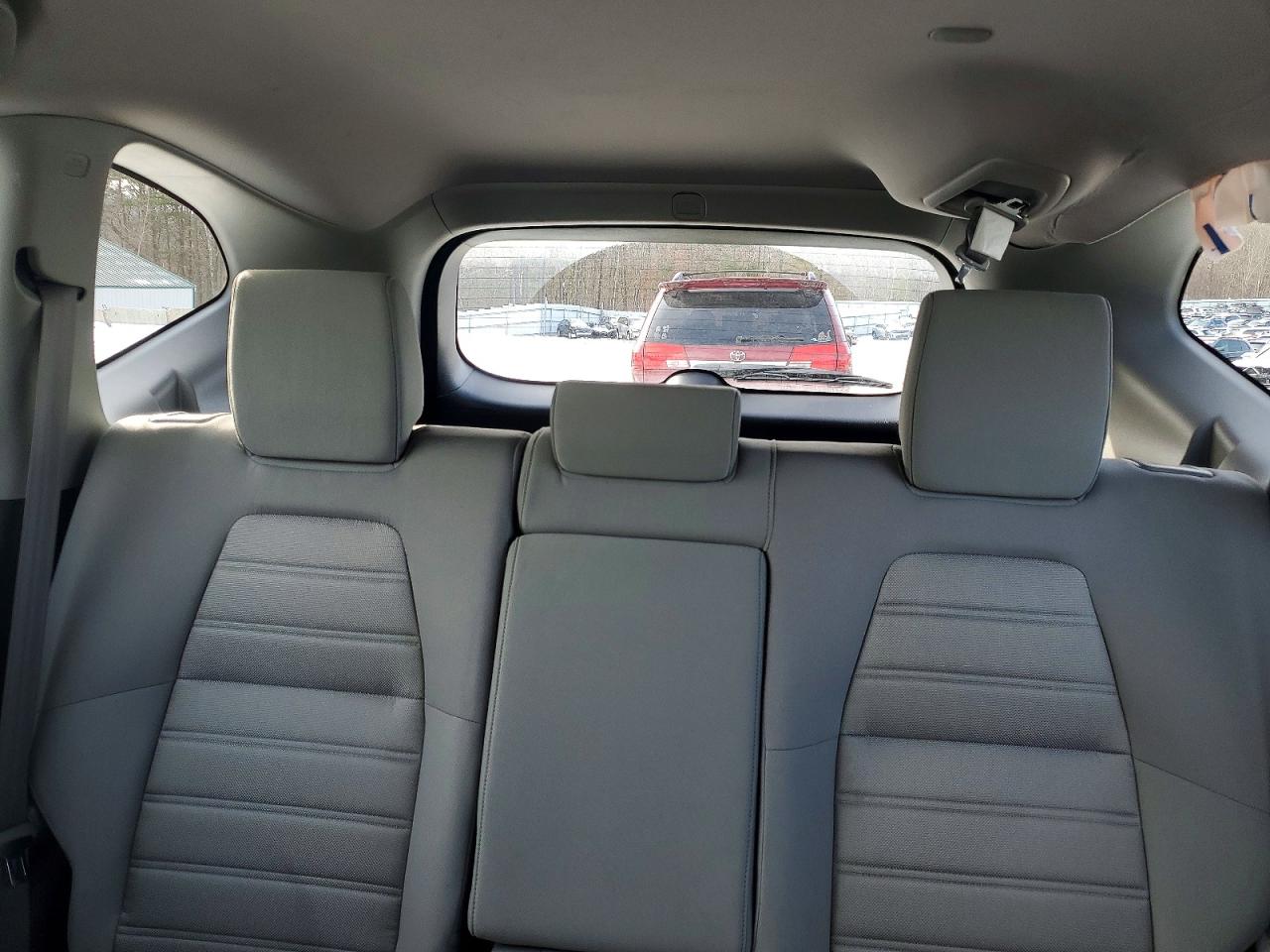 2017 HONDA CR-V LX photo 10