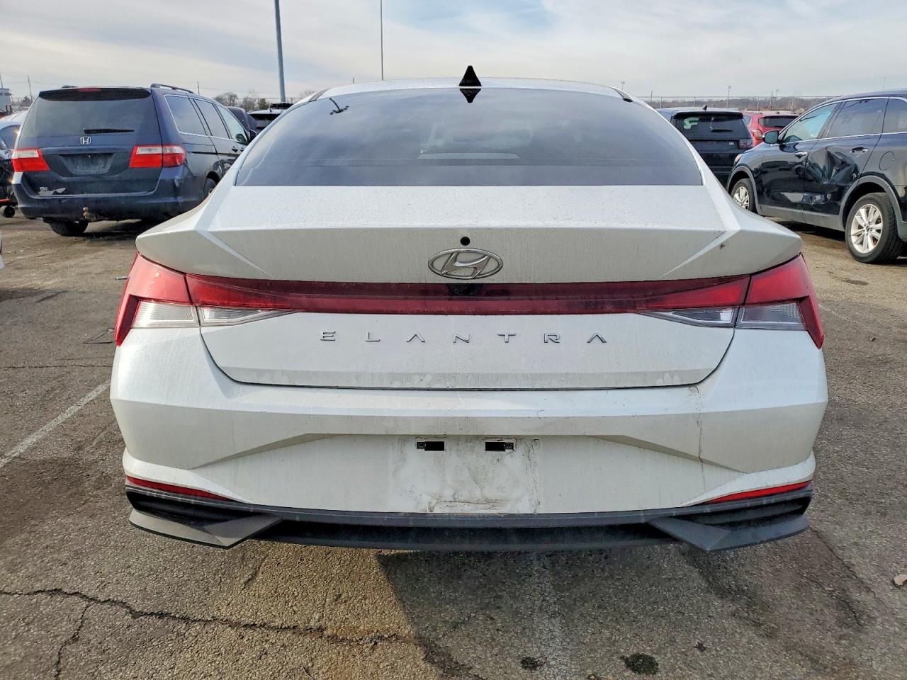 2023 HYUNDAI ELANTRA SEL photo 6