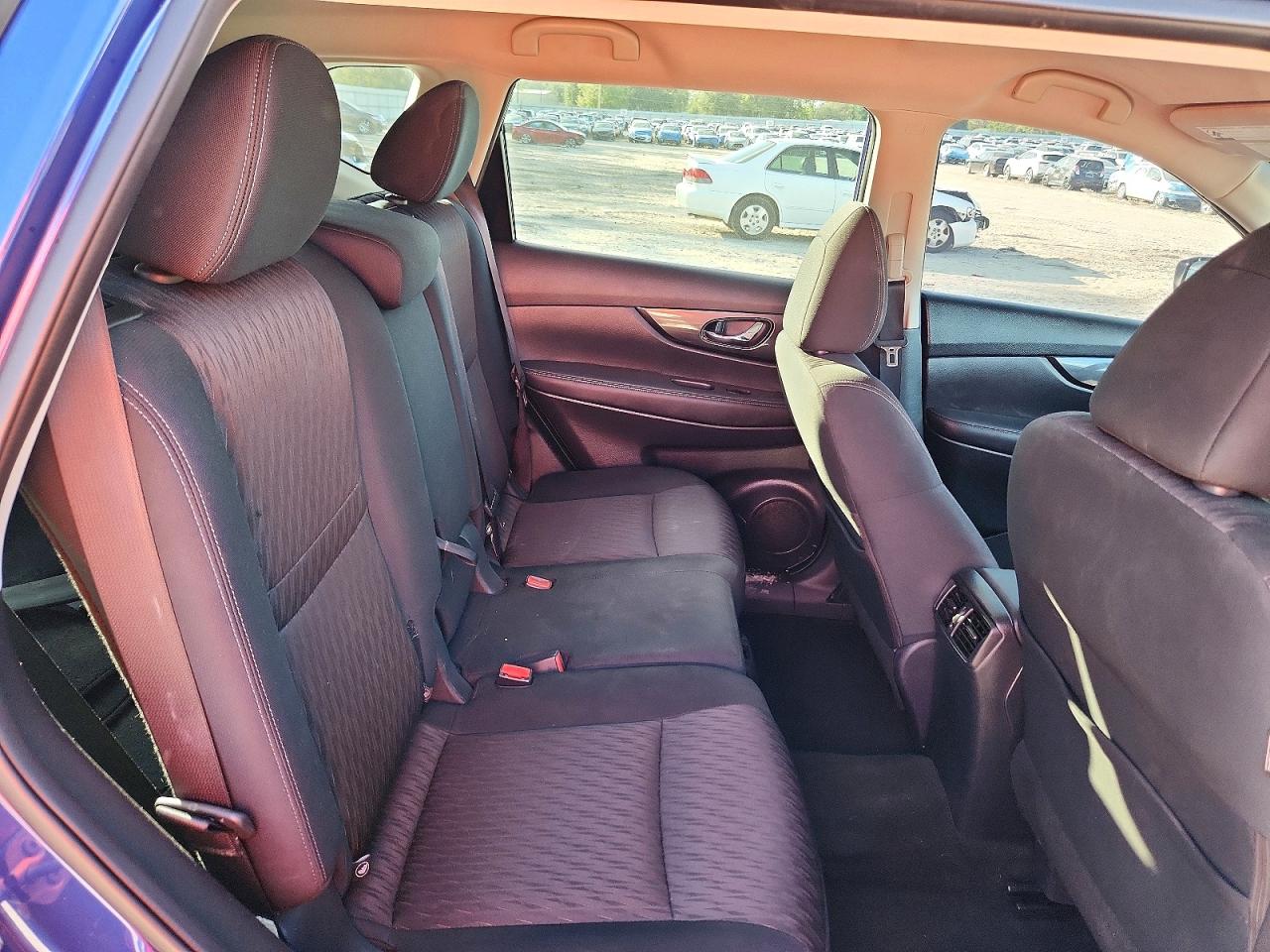 2018 NISSAN ROGUE S photo 11