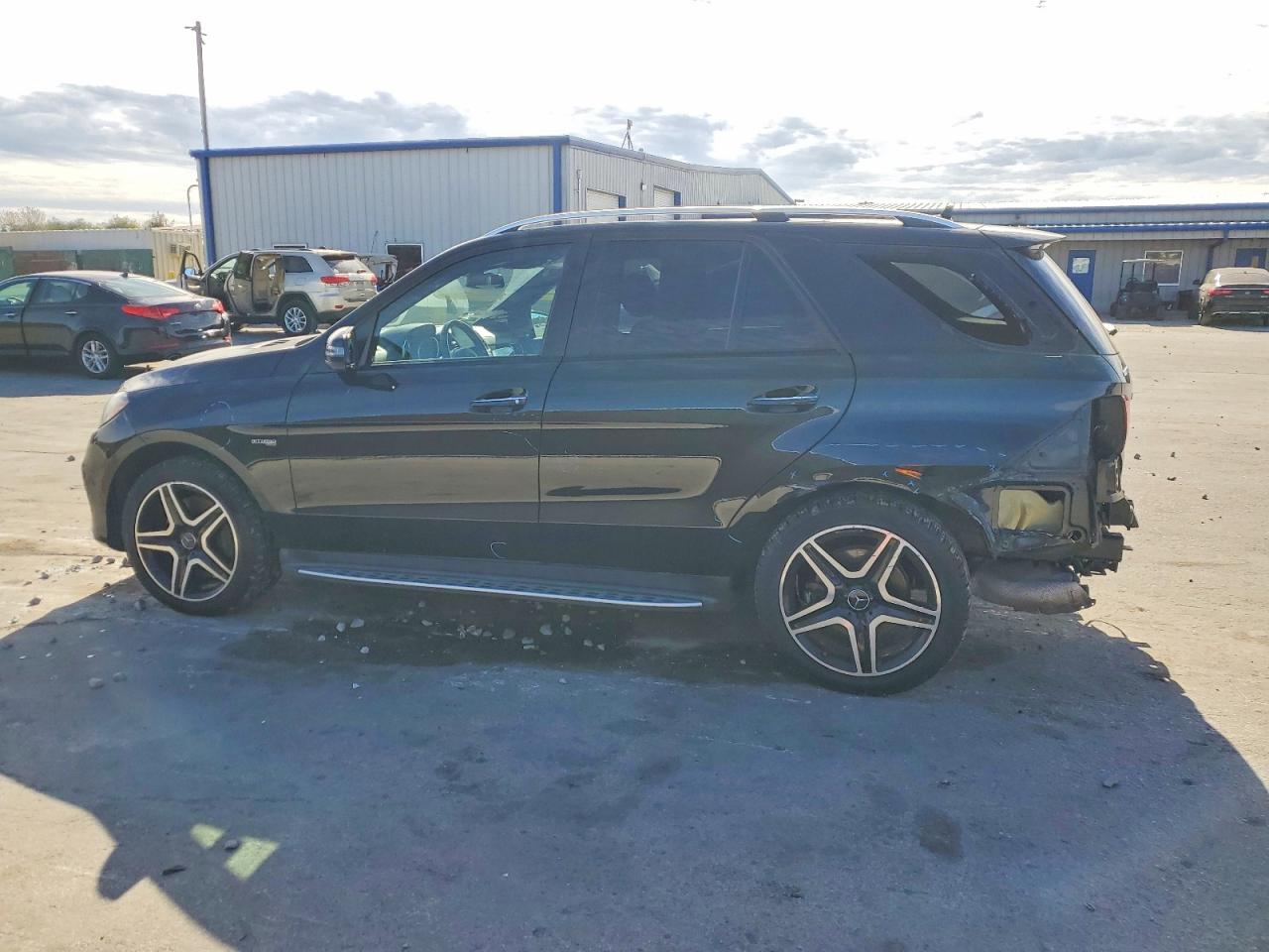 2017 MERCEDES-BENZ GLE 43 AMG photo 2