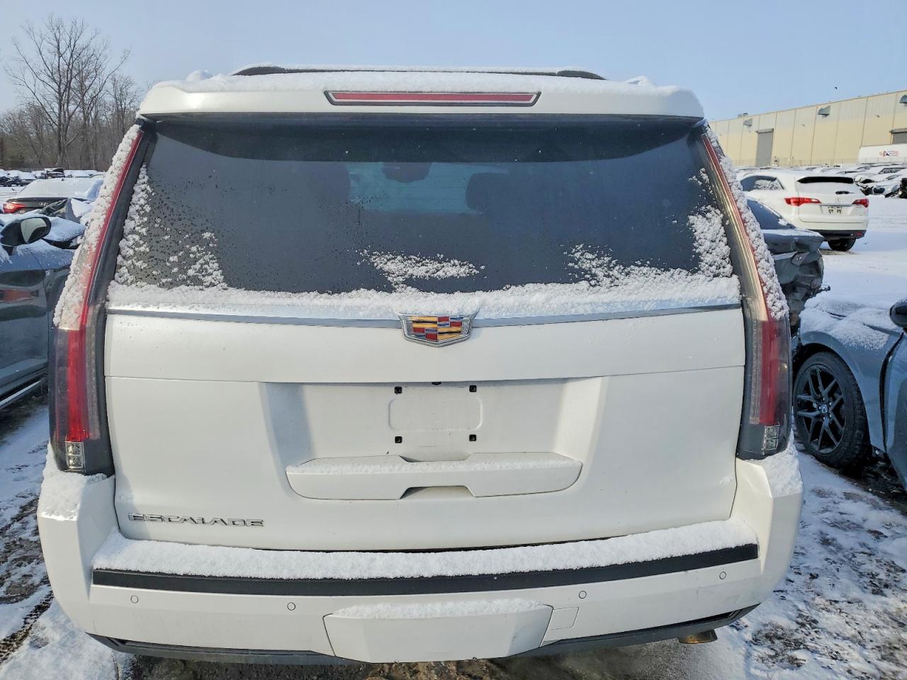 2016 CADILLAC ESCALADE PREMIUM photo 6
