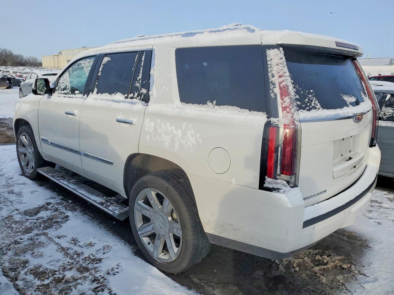 2016 CADILLAC ESCALADE PREMIUM photo 2